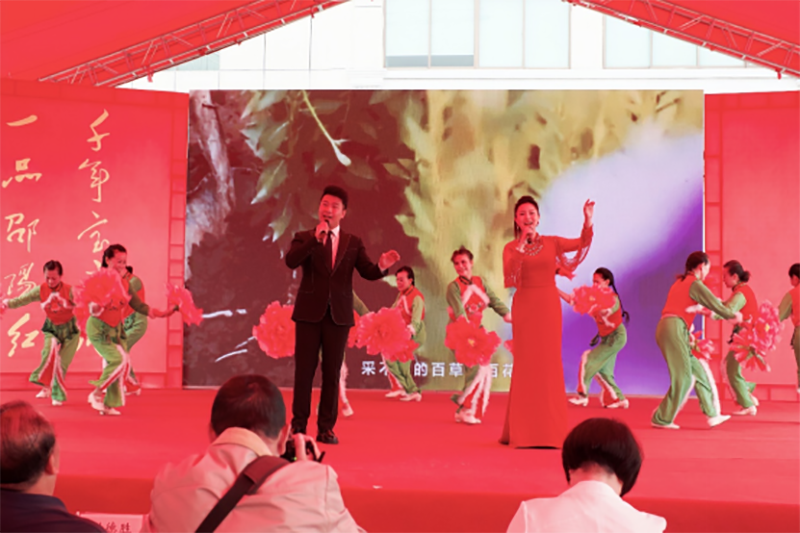 “邵陽紅”中醫(yī)藥膳科普教育研學(xué)基地在天香生物產(chǎn)業(yè)園啟動(dòng)