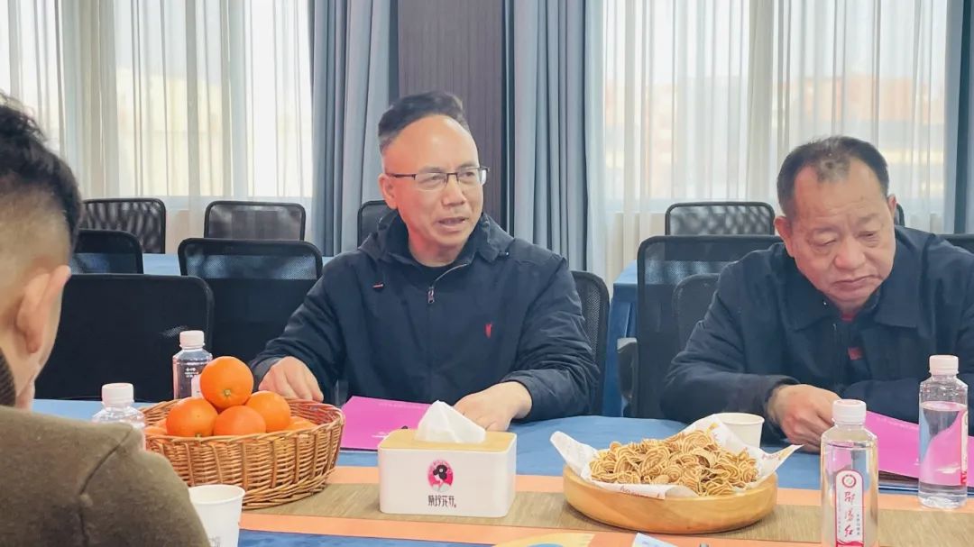 種下梧桐樹，引得鳳凰來