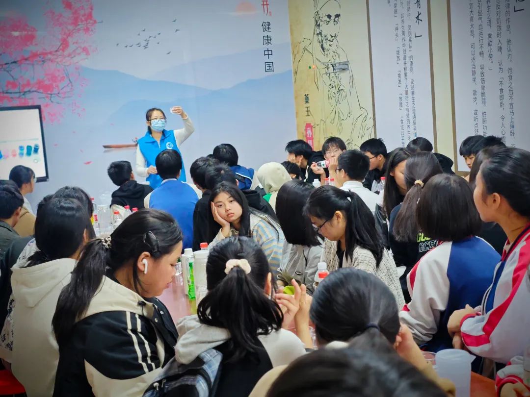雙清區(qū)“愛心護(hù)航，助夢(mèng)成長(zhǎng)”